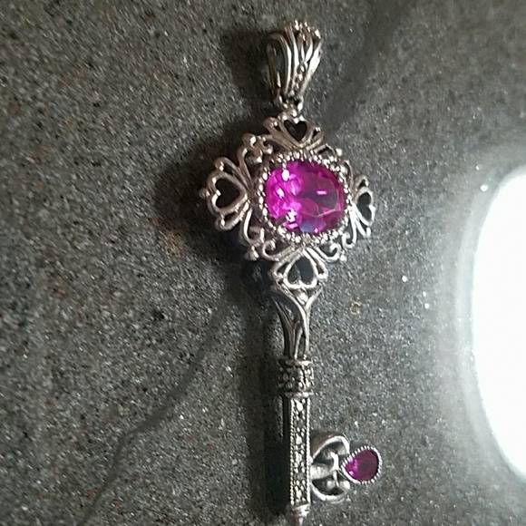 Jewelry - Sterling Silver  .925 Necklace Pendant